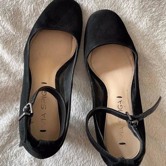 Black Suede Chunky Heels Size 4.5 Women's - Picture 5 of 8